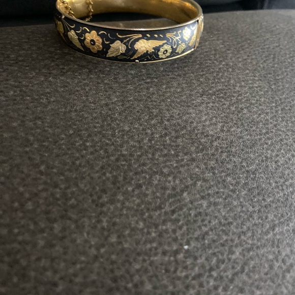 Spanish Black and Gold Floral Bangle - Picture 3 of 3